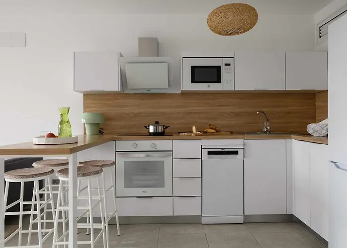 Monstera House - Near The Beach, Air-con, Fast Wifi And Sat Tv By Lanzarote Апартаменты