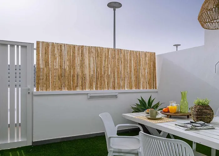 Monstera House - Near The Beach, Air-con, Fast Wifi And Sat Tv By Lanzarote Апартаменты