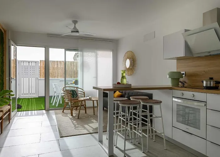 Monstera House - Near The Beach, Air-con, Fast Wifi And Sat Tv By Lanzarote Апартаменты *