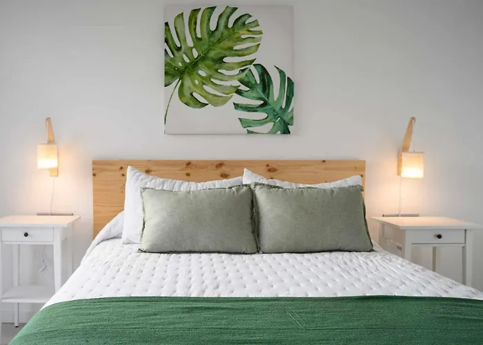 Апартаменты Monstera House - Near The Beach, Air-con, Fast Wifi And Sat Tv By Lanzarote *