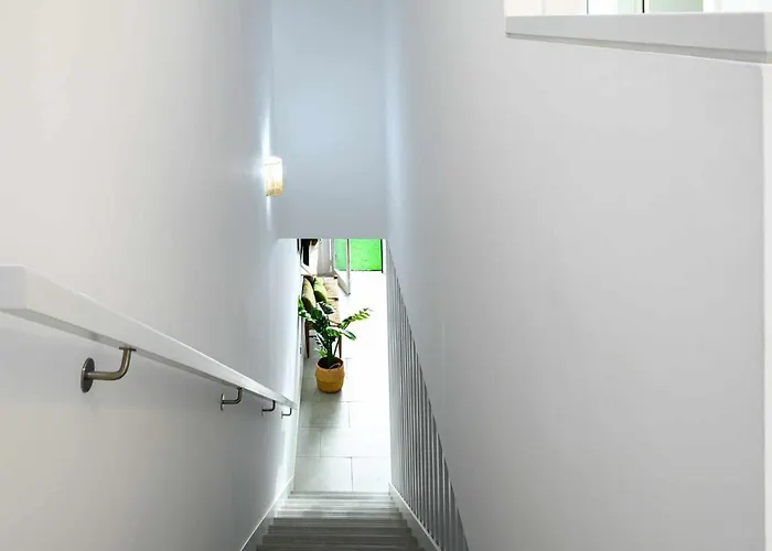 Monstera House - Near The Beach, Air-con, Fast Wifi And Sat Tv By Lanzarote Апартаменты Коста Бланка