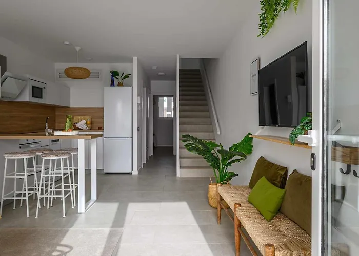 Monstera House - Near The Beach, Air-con, Fast Wifi And Sat Tv By Lanzarote Апартаменты