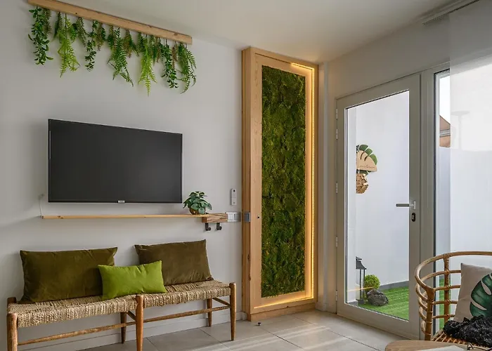 Monstera House - Near The Beach, Air-con, Fast Wifi And Sat Tv By Lanzarote Апартаменты Коста Бланка
